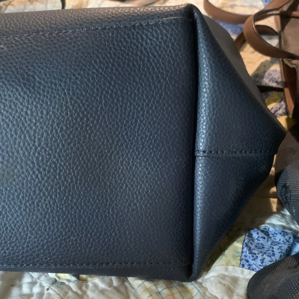 Coach Black Pebbled Leather Tote with Gold Logo - Picture 3 of 9